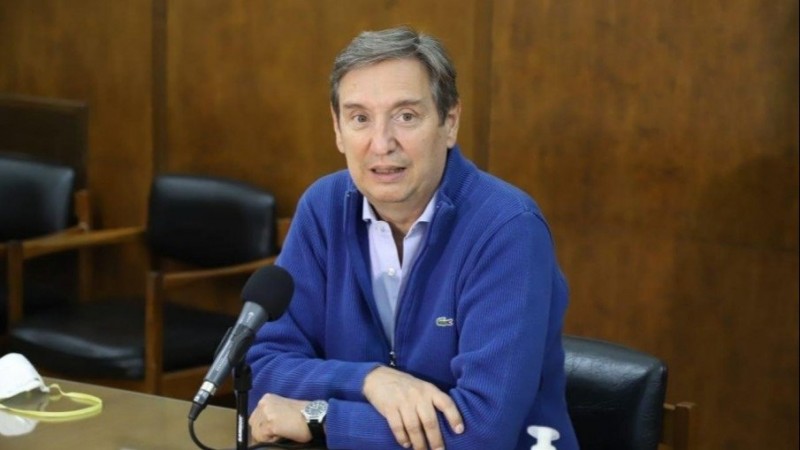 Emir Felix, Intendente de San Rafael, internado en el Hospital Central
